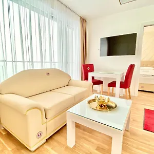 Steiner Residences Rembrandt Apartamento
